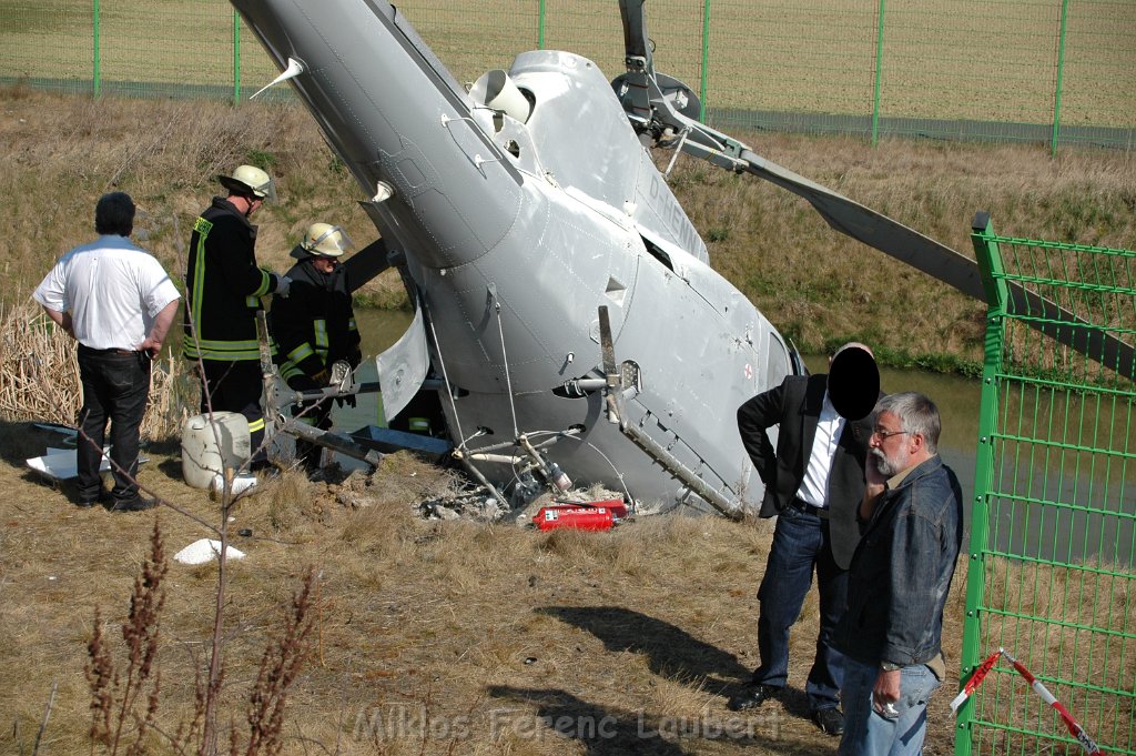 Hubschrauber abgestuerzt Ahrweiler Gelsdorf P47.JPG